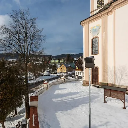 Hotel Vlevo Dole - No 7 Rokytnice nad Jizerou